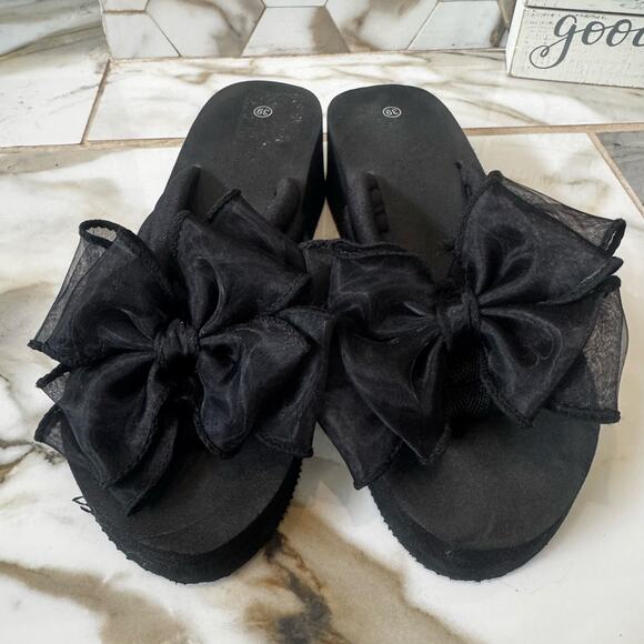 Y2K Black Wedge Heel Thong Sandals Mesh Bow Size 39EU, 8.5-9 US Retro Throw Back - Picture 2 of 10